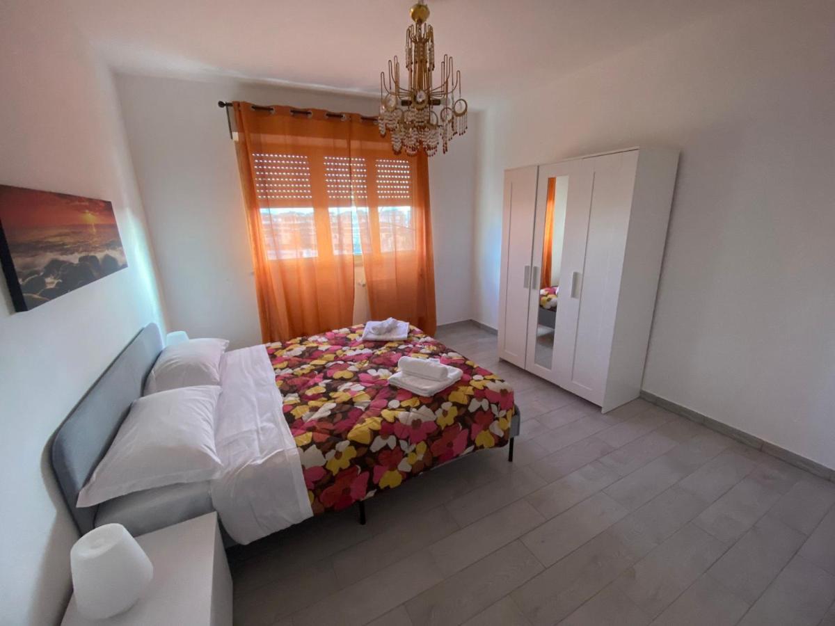 Grande, Vista Mare A 2 Passi Dalla Spiaggia Lido di Ostia Eksteriør bilde